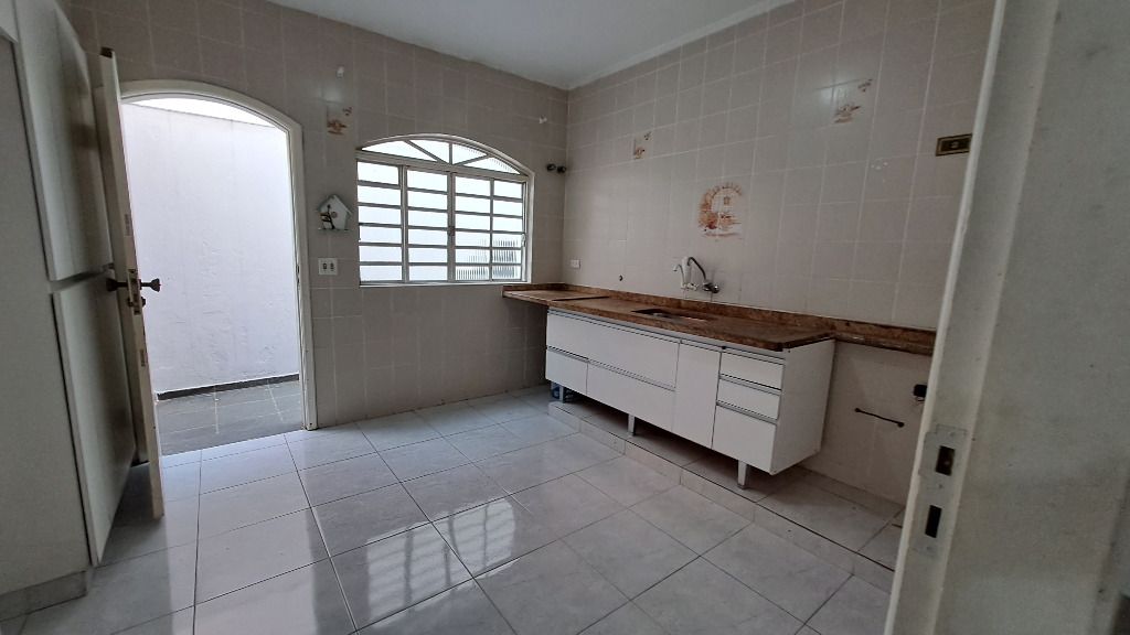 Sobrado à venda com 4 quartos, 327m² - Foto 17