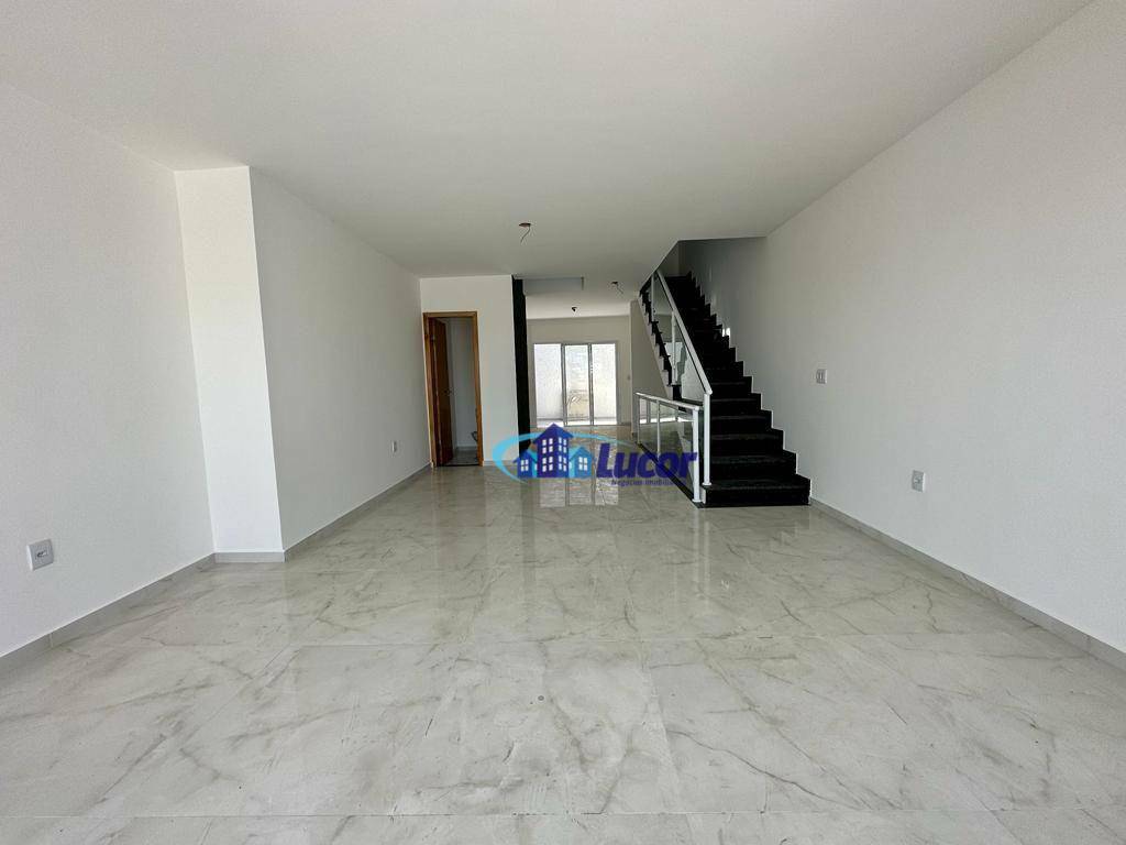 Sobrado à venda com 2 quartos, 110m² - Foto 43