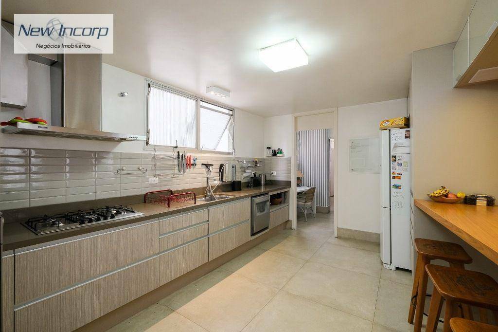 Apartamento à venda com 4 quartos, 181m² - Foto 11