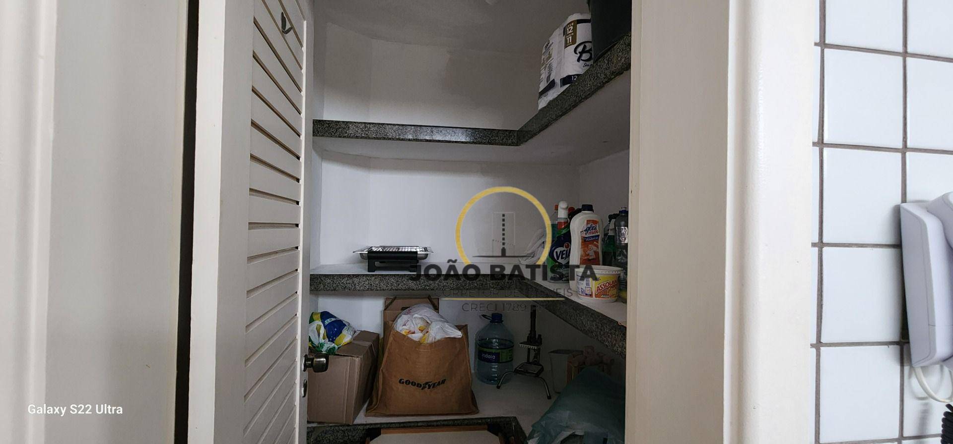 Casa à venda com 5 quartos, 315m² - Foto 17