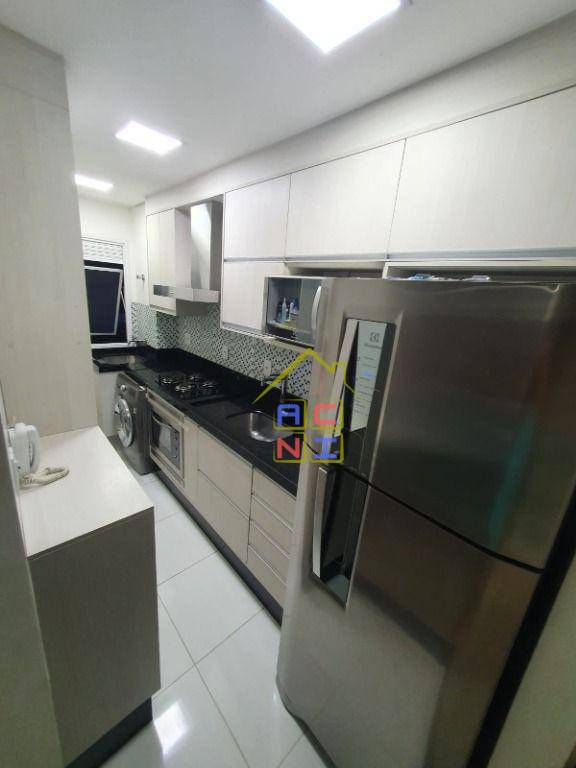 Apartamento à venda com 2 quartos, 55m² - Foto 7