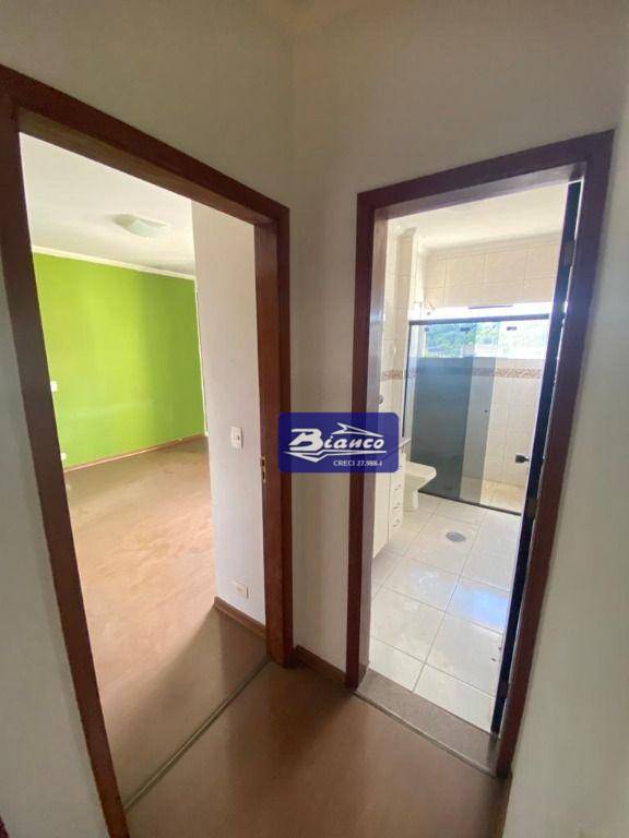 Casa para alugar com 4 quartos, 280m² - Foto 16