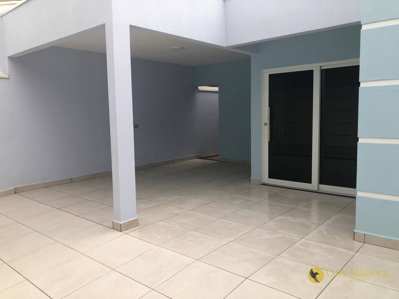 Casa à venda com 2 quartos, 117m² - Foto 3