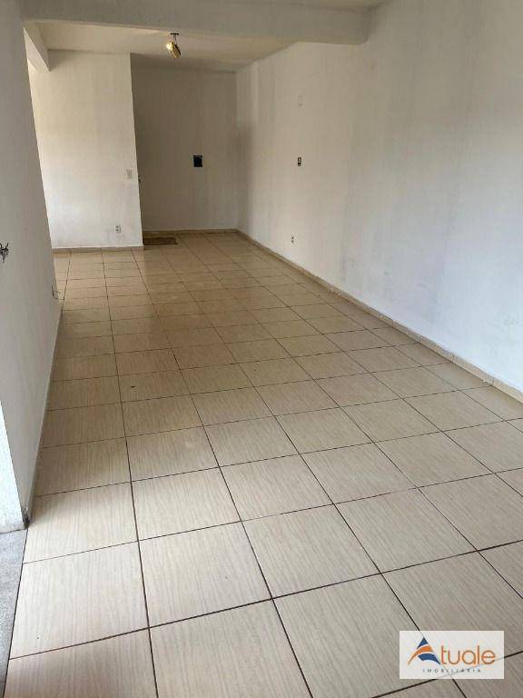 Casa para alugar com 2 quartos, 100m² - Foto 12