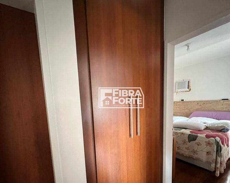 Apartamento à venda com 3 quartos, 94m² - Foto 7