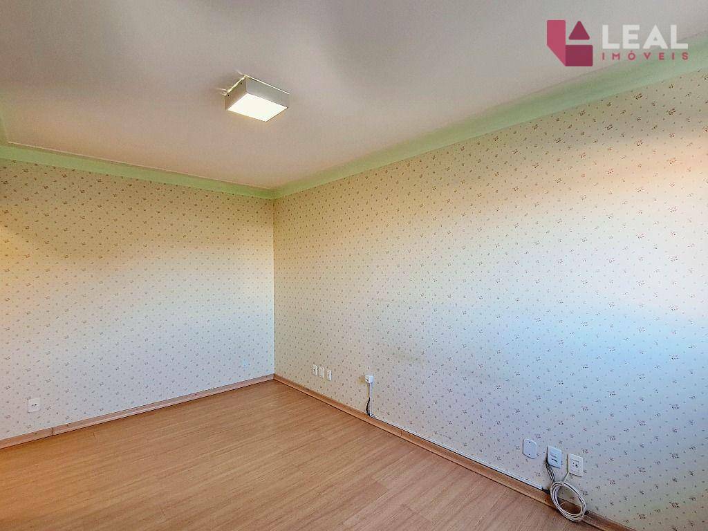 Apartamento para alugar com 3 quartos, 136m² - Foto 33