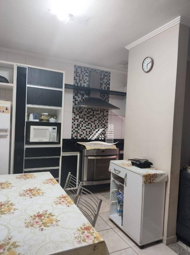 Apartamento à venda com 2 quartos, 70m² - Foto 2