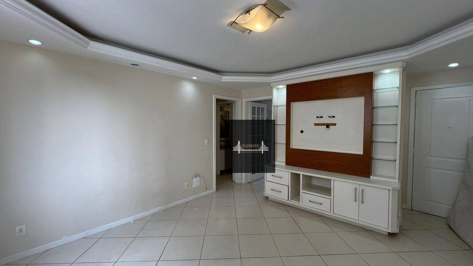 Apartamento à venda com 3 quartos, 89m² - Foto 1