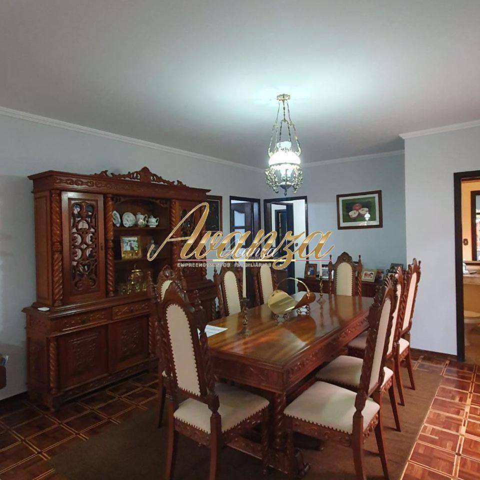 Casa à venda com 4 quartos, 315m² - Foto 5