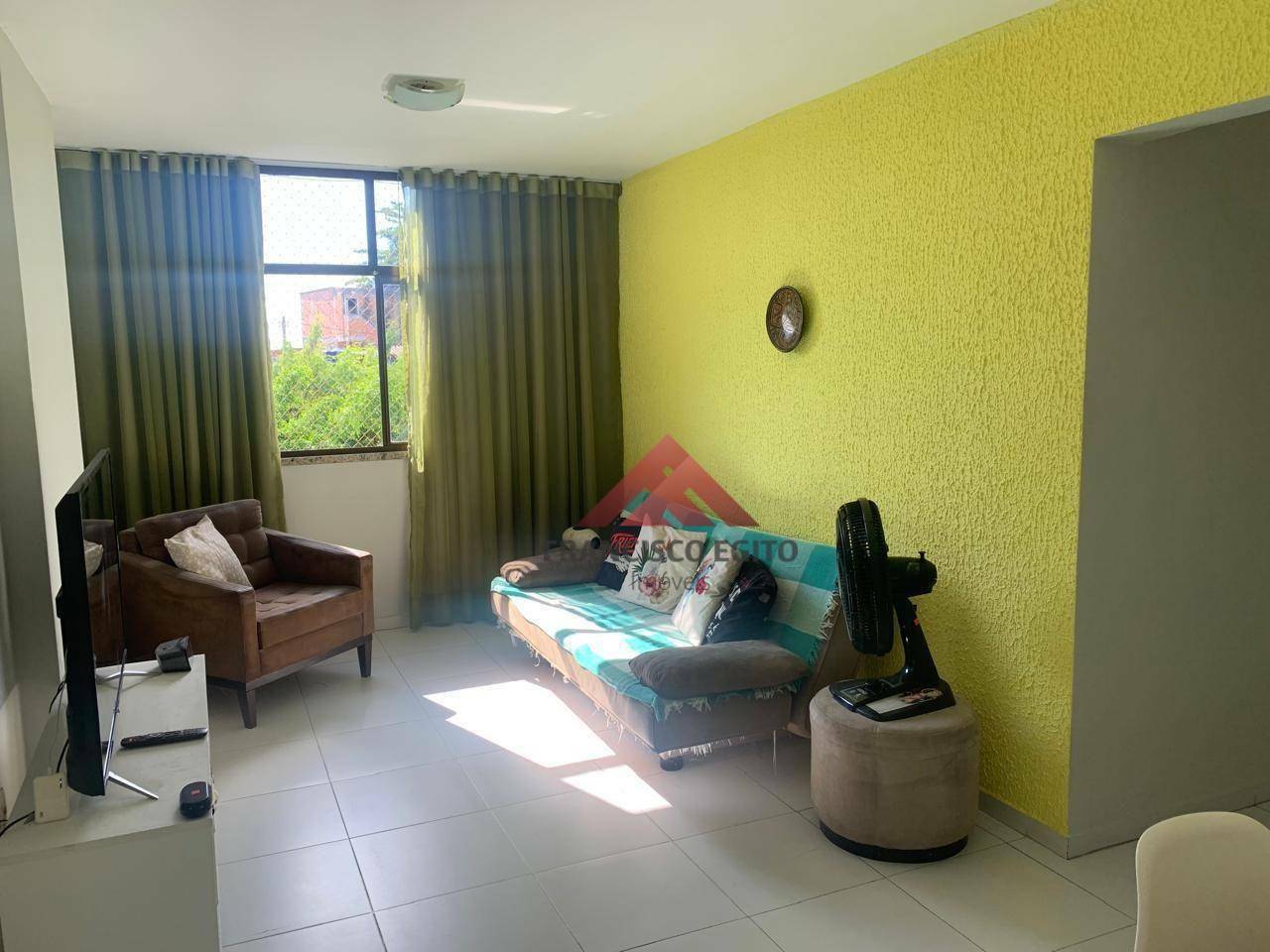 Apartamento à venda com 2 quartos, 62m² - Foto 2