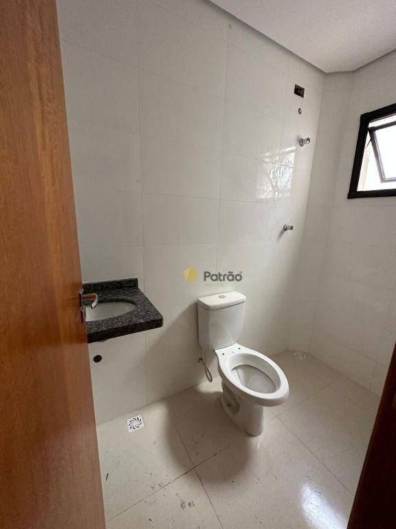 Apartamento à venda com 2 quartos, 84m² - Foto 3