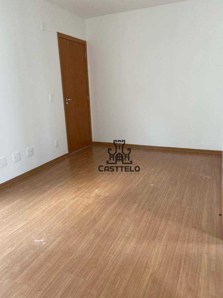 Apartamento à venda com 2 quartos, 45m² - Foto 2