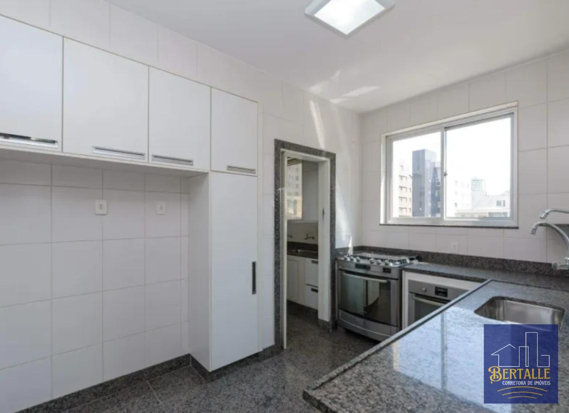 Apartamento à venda com 4 quartos, 150m² - Foto 18