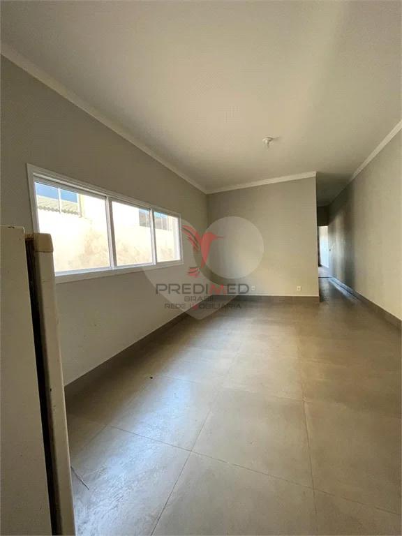 Casa à venda com 2 quartos, 235m² - Foto 1