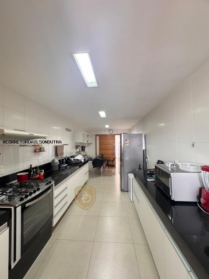 Apartamento à venda com 3 quartos, 214m² - Foto 15