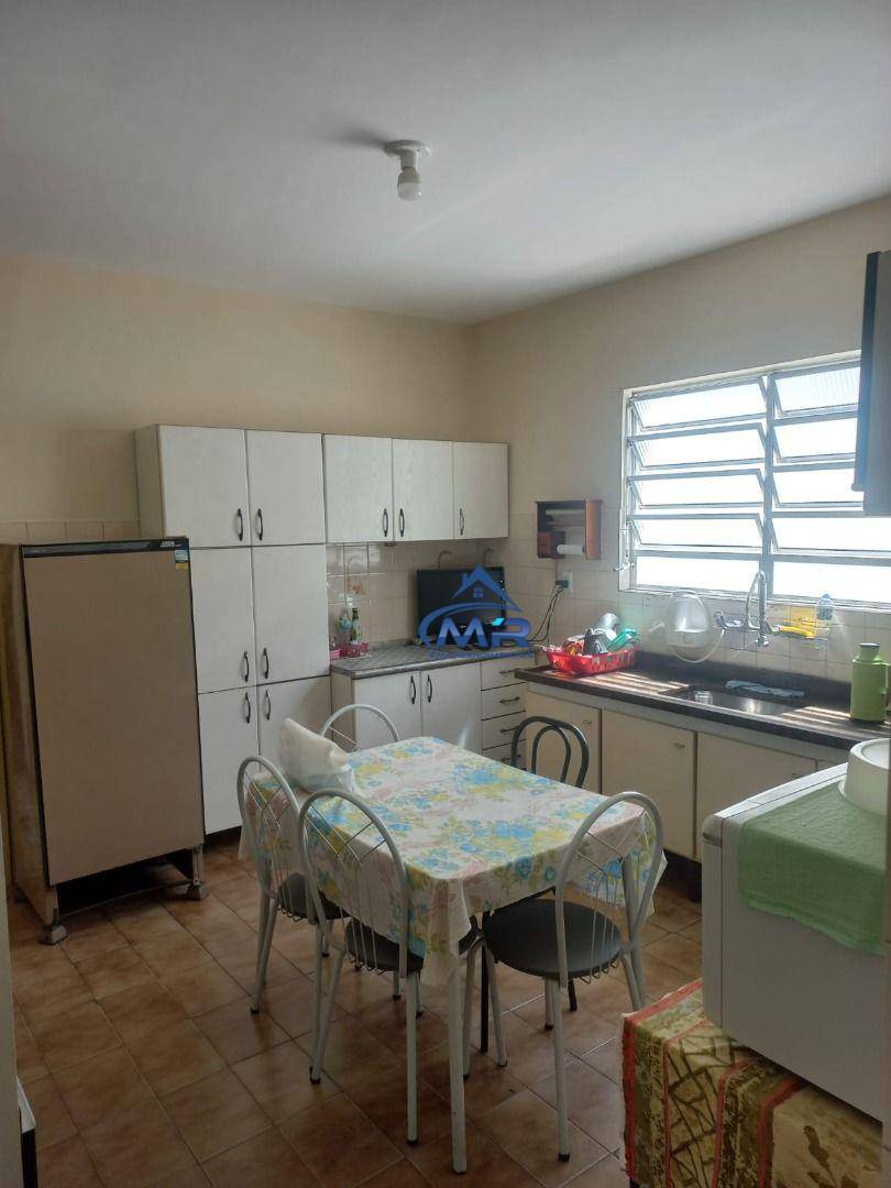 Casa à venda com 3 quartos, 130m² - Foto 8