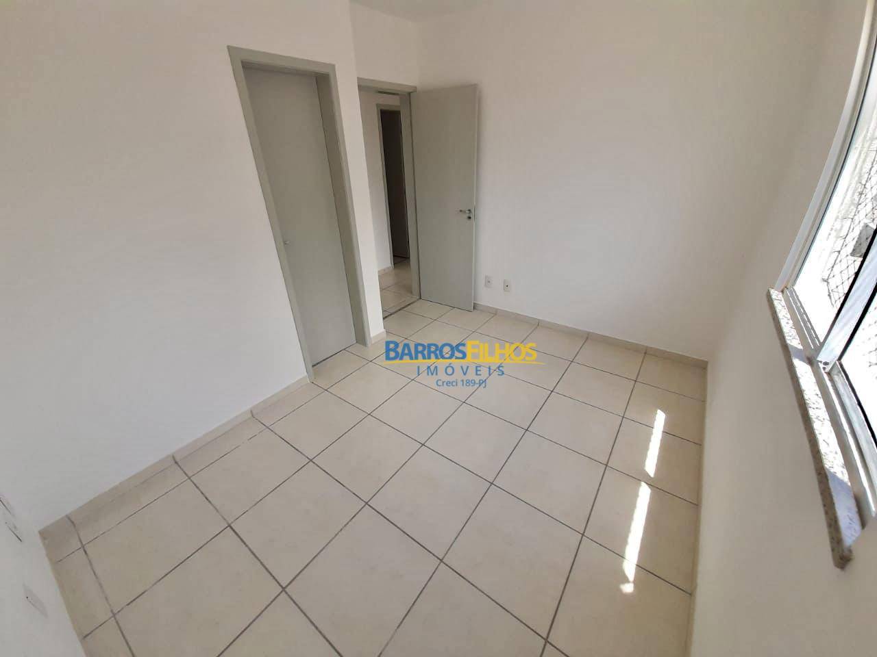 Apartamento à venda com 3 quartos, 58m² - Foto 4