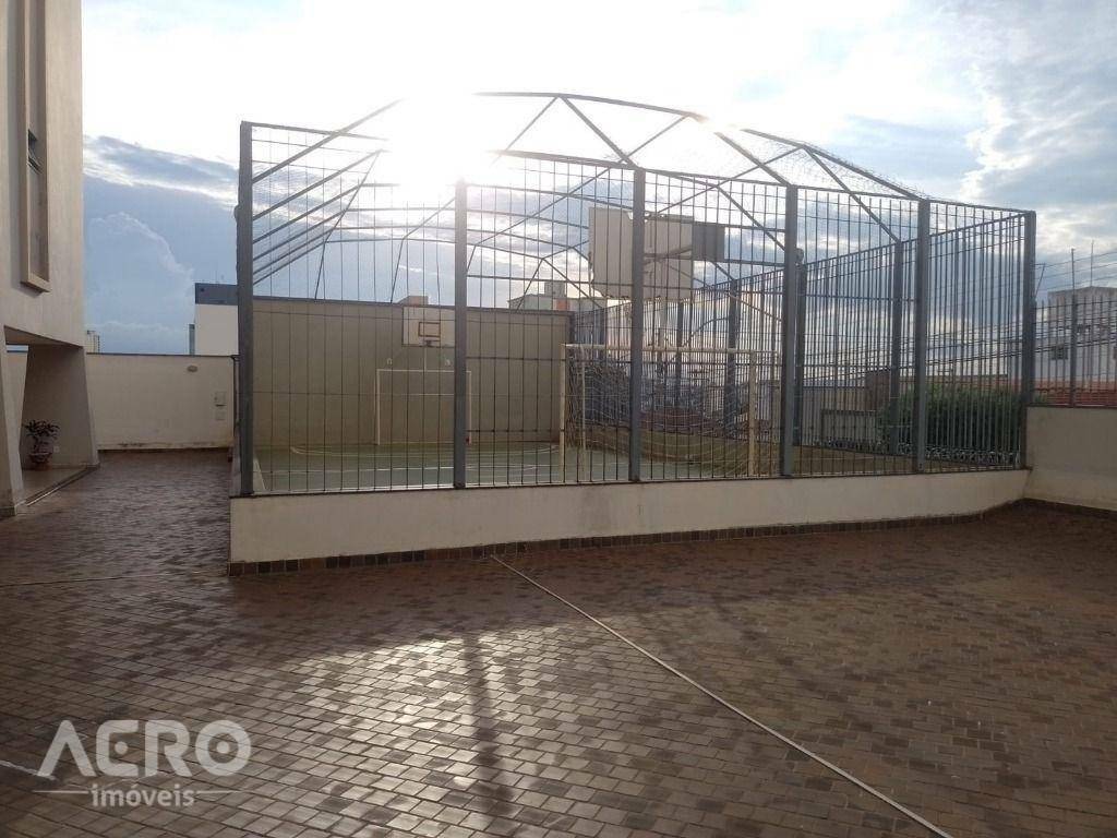 Apartamento à venda com 3 quartos, 105m² - Foto 18