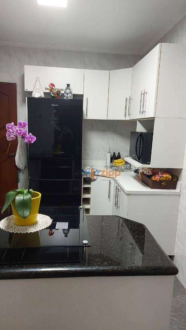 Sobrado à venda com 3 quartos, 190m² - Foto 4