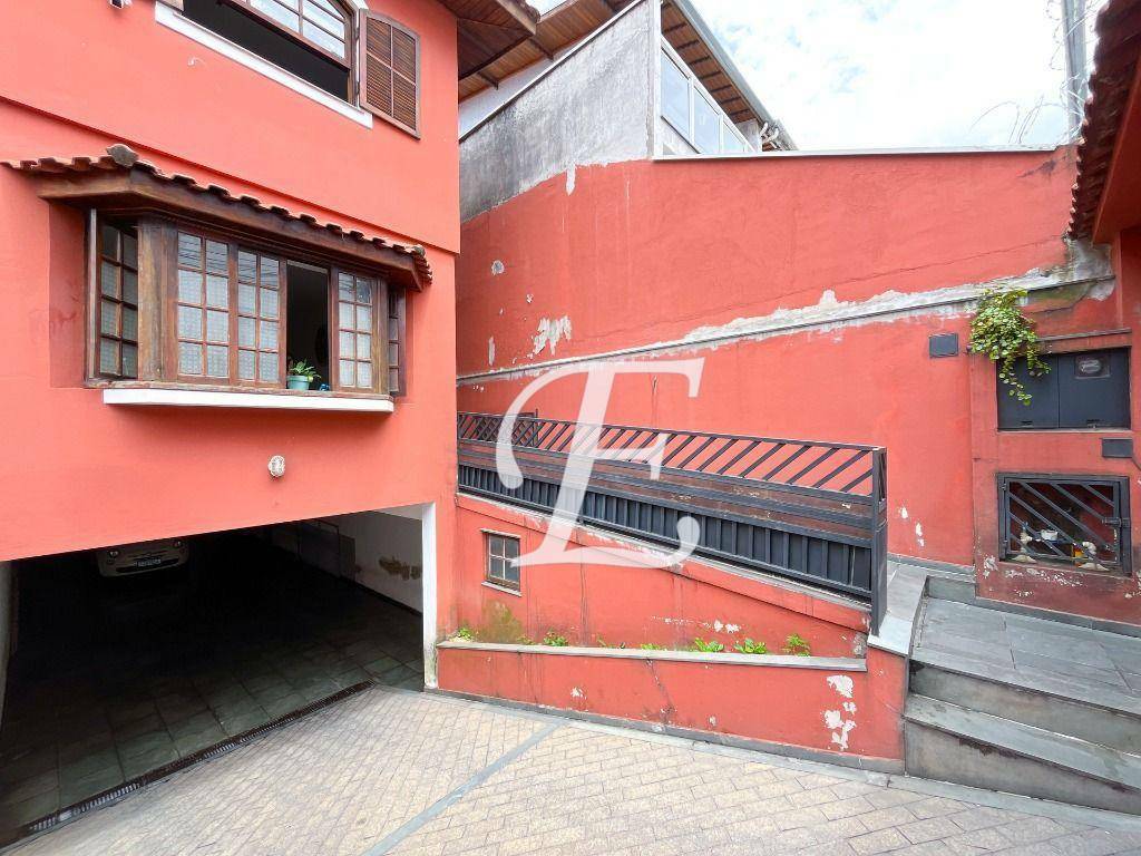 Sobrado à venda com 3 quartos, 227m² - Foto 3