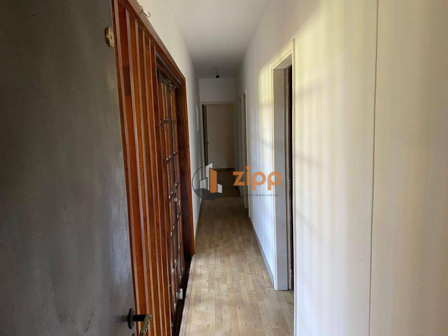 Sobrado à venda com 3 quartos, 200m² - Foto 13