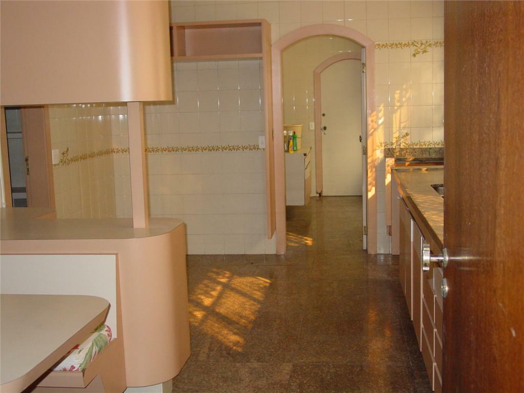 Apartamento à venda com 4 quartos, 200m² - Foto 15