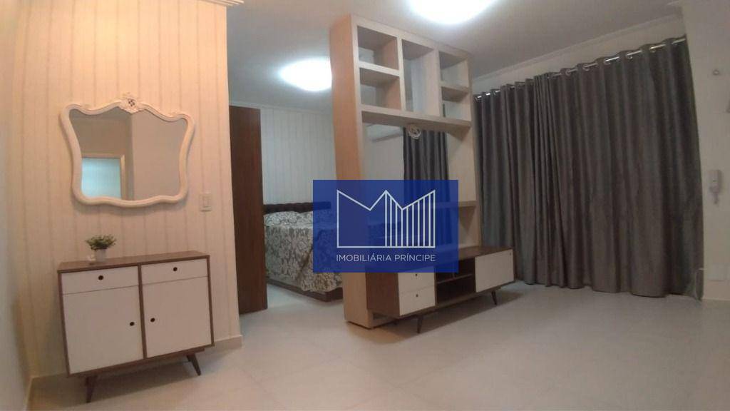 Apartamento para alugar com 1 quarto, 42m² - Foto 1