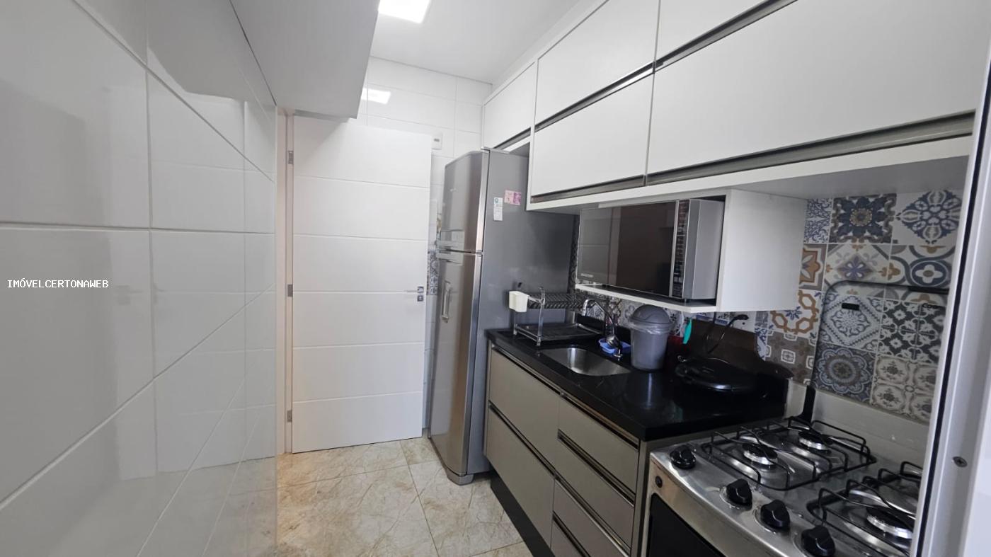 Apartamento à venda com 3 quartos, 94m² - Foto 9