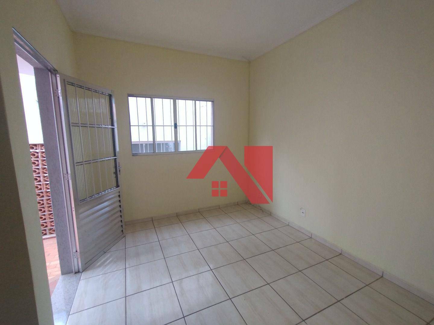 Casa para alugar com 1 quarto, 100m² - Foto 11