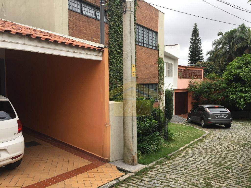 Casa à venda com 3 quartos, 220m² - Foto 11