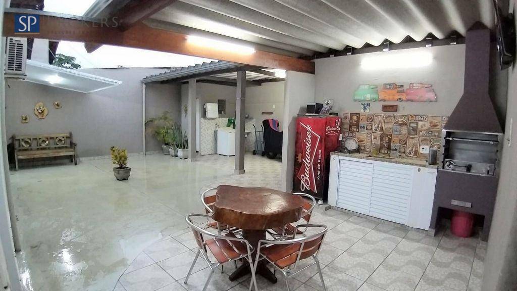 Casa à venda com 3 quartos, 180m² - Foto 13