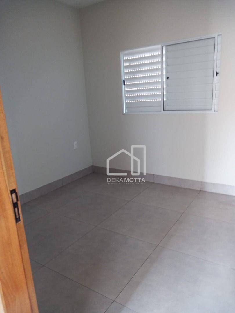 Casa à venda com 2 quartos, 75m² - Foto 13