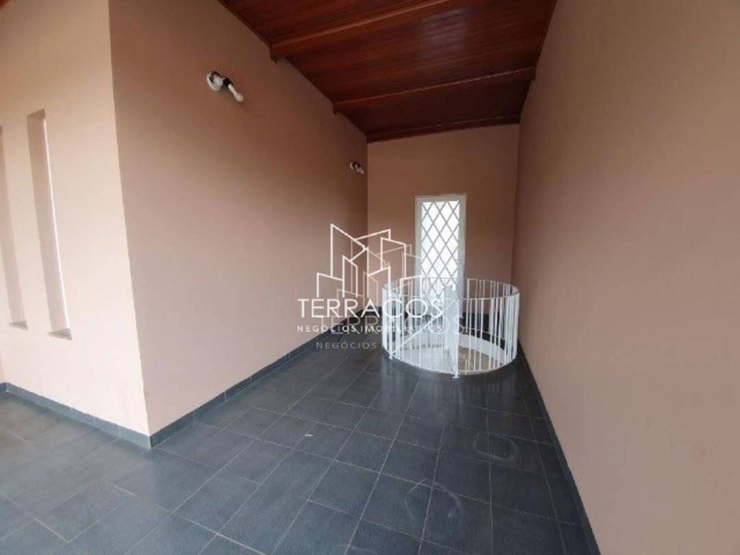 Casa à venda com 3 quartos, 207m² - Foto 5