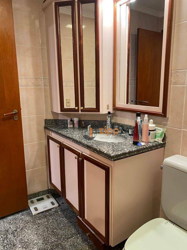 Apartamento à venda com 4 quartos, 158m² - Foto 17