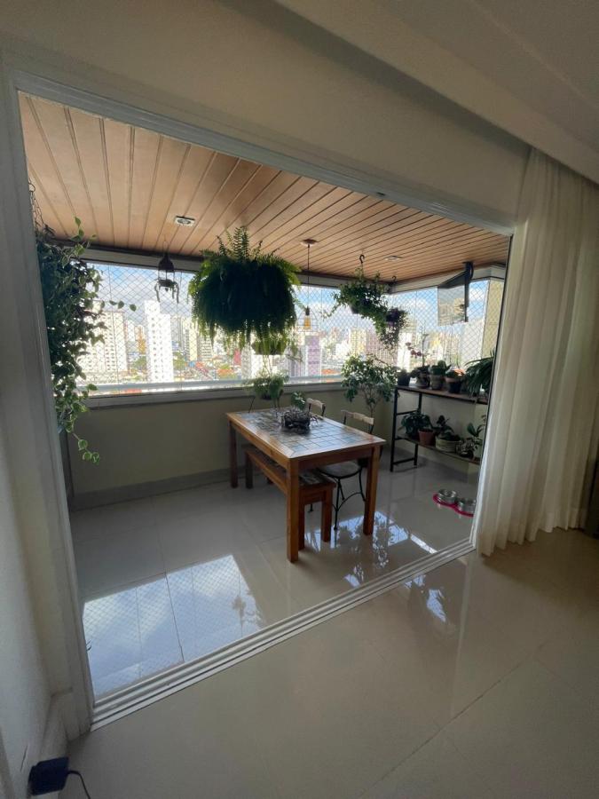 Apartamento à venda com 3 quartos, 128m² - Foto 1