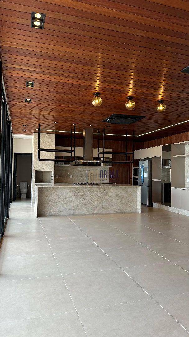 Casa à venda com 3 quartos, 304m² - Foto 18