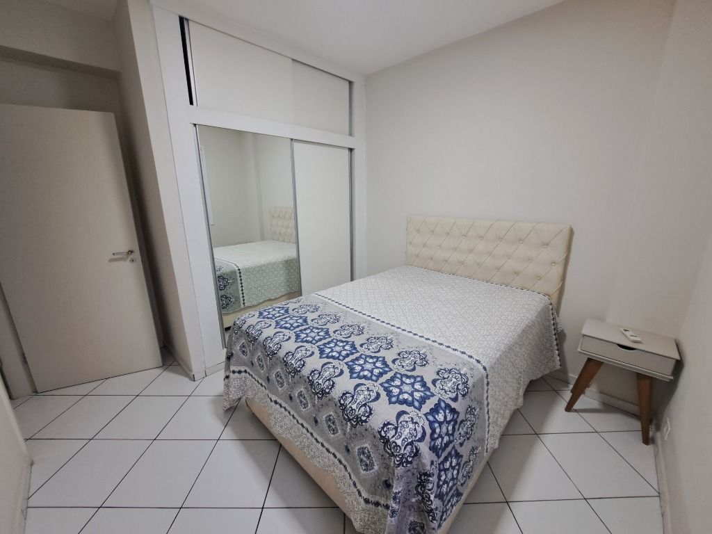 Apartamento à venda com 3 quartos, 105m² - Foto 11