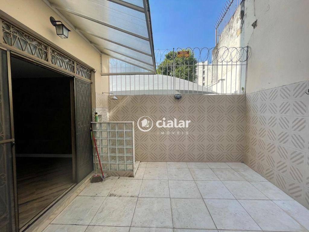 Apartamento à venda com 3 quartos, 230m² - Foto 10