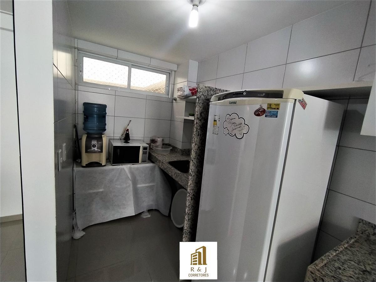 Apartamento à venda com 2 quartos, 67m² - Foto 10