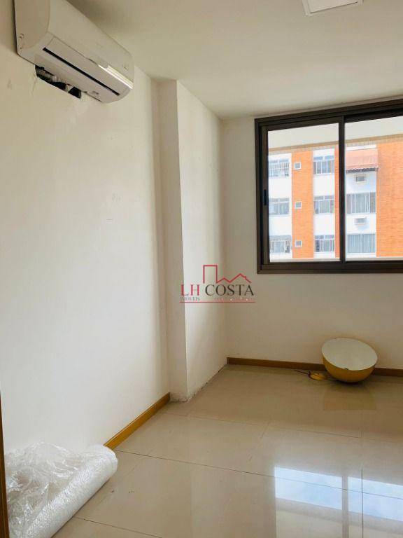 Apartamento à venda com 2 quartos, 67m² - Foto 12