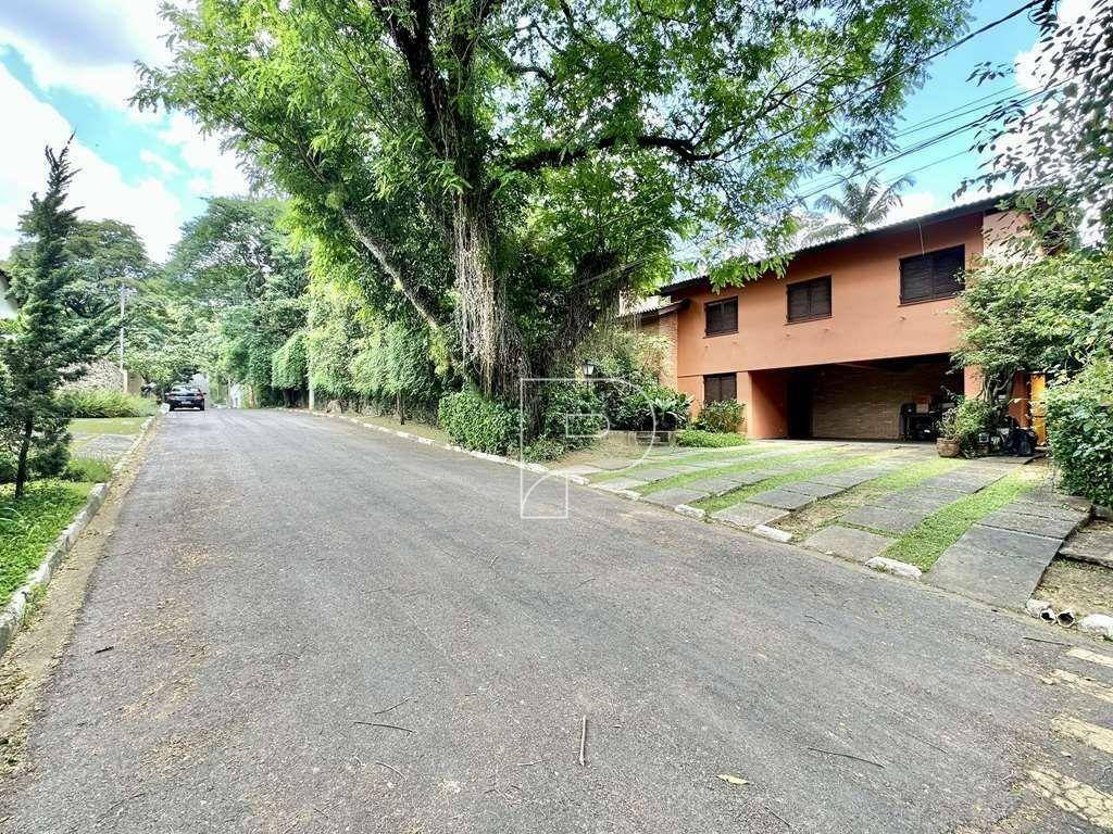 Casa de Condomínio à venda com 4 quartos, 417m² - Foto 1