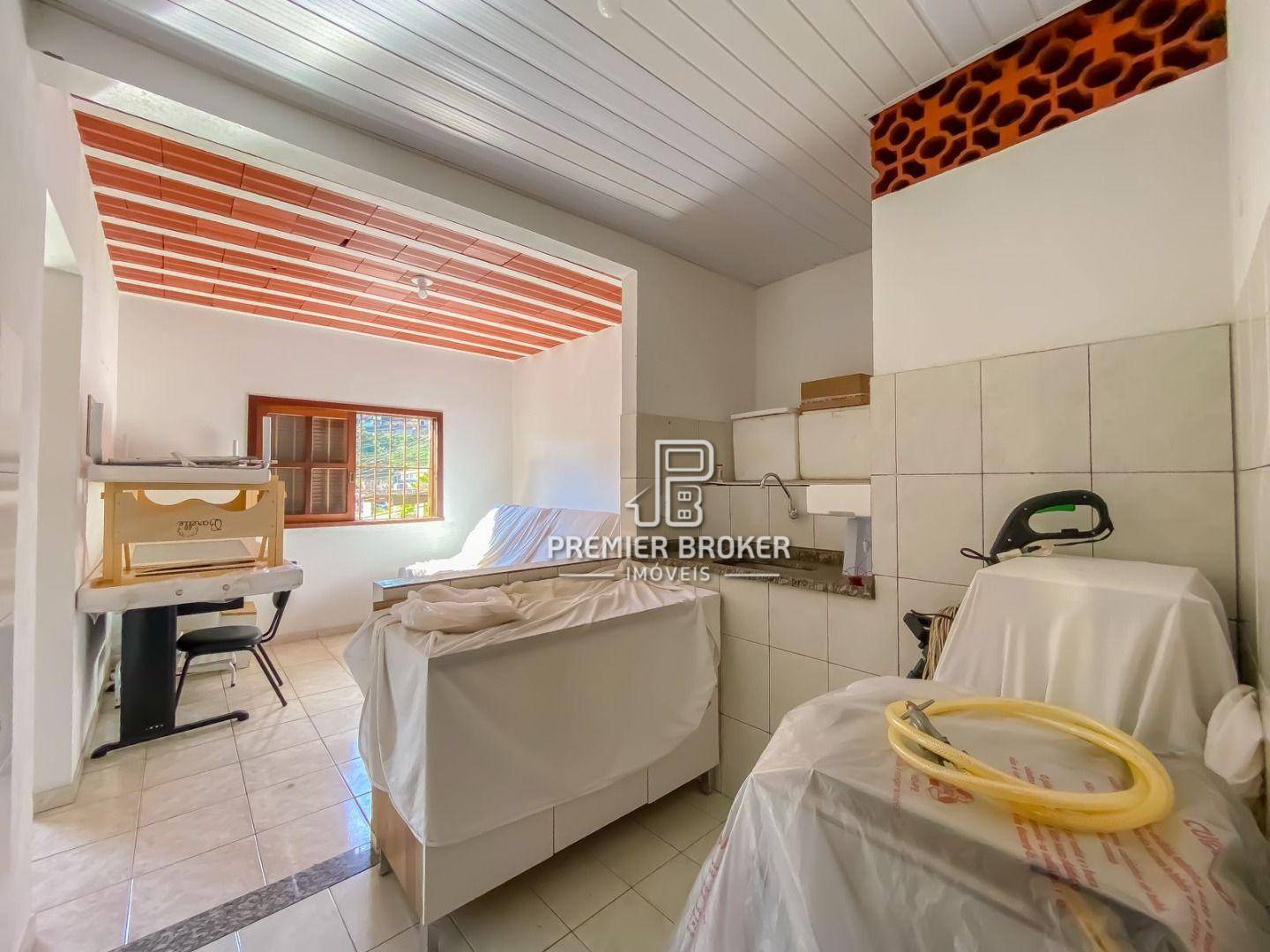 Casa à venda com 4 quartos, 158m² - Foto 27