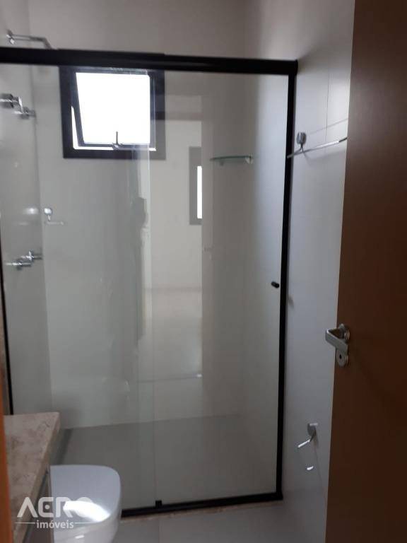 Apartamento para alugar com 2 quartos, 60m² - Foto 12