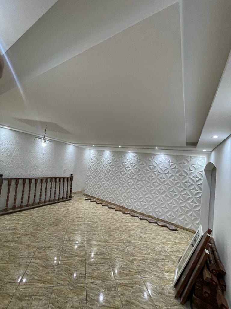 Sobrado à venda com 3 quartos, 195m² - Foto 3