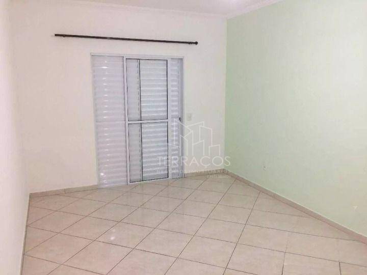 Casa à venda com 3 quartos, 201m² - Foto 18