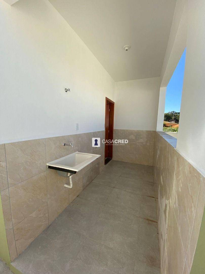 Casa à venda com 3 quartos, 88m² - Foto 14