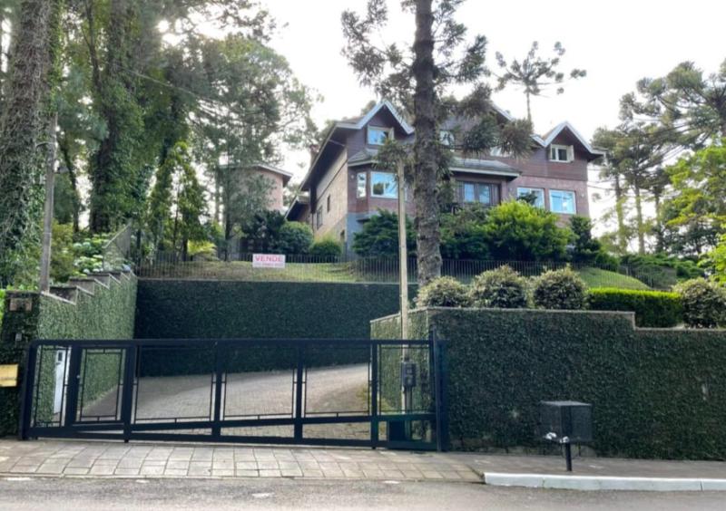Casa à venda com 5 quartos, 700m² - Foto 1