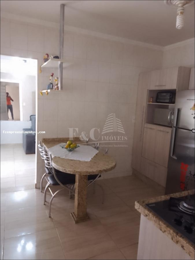 Casa à venda com 3 quartos, 265m² - Foto 35