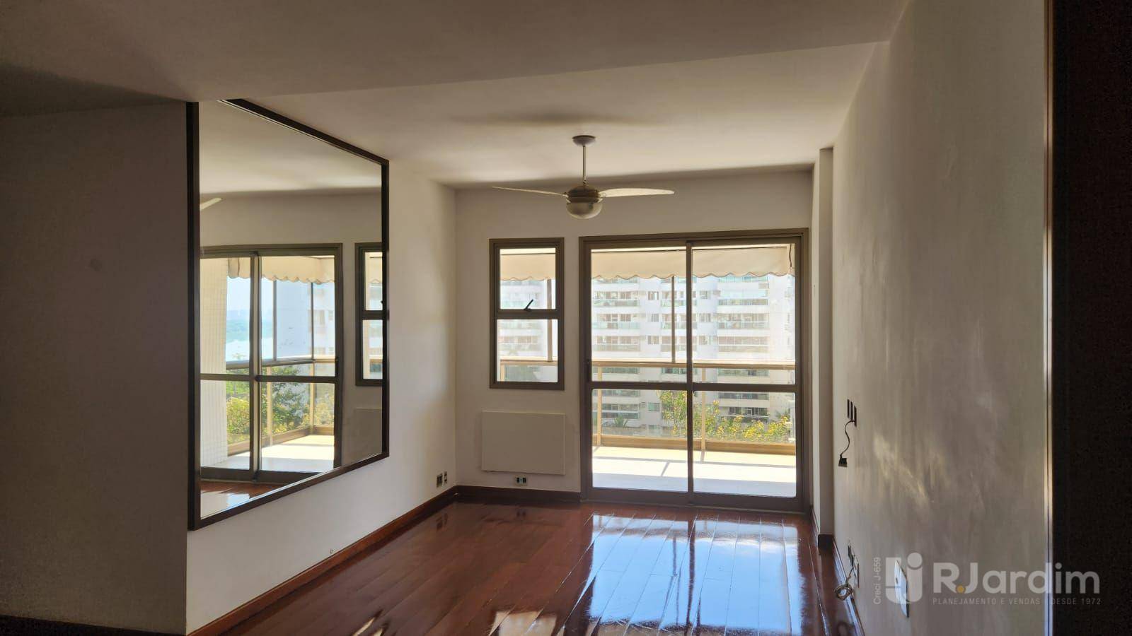 Apartamento para alugar com 3 quartos, 114m² - Foto 4