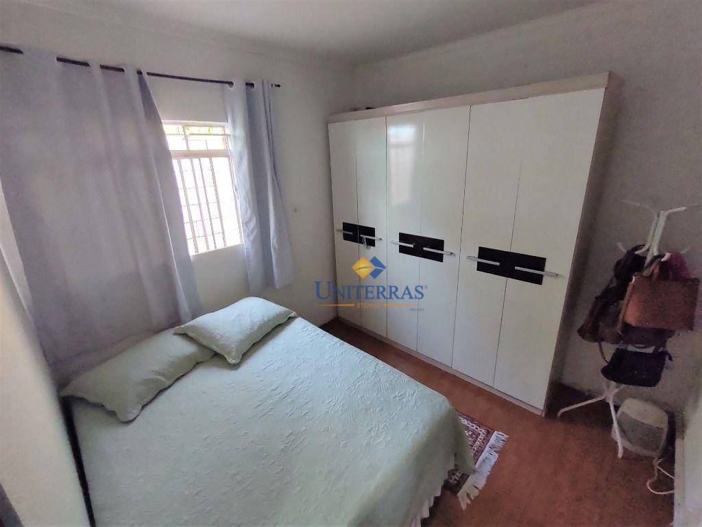 Casa à venda com 3 quartos, 100m² - Foto 17